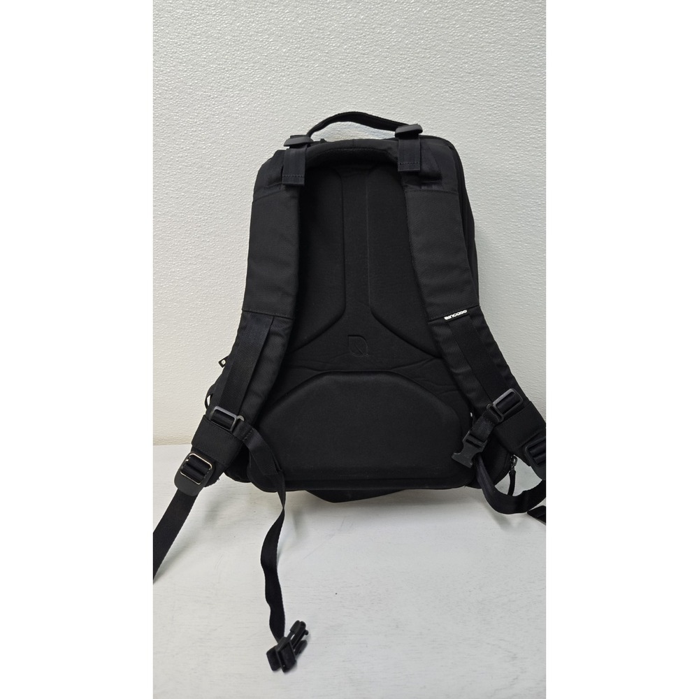Incase Icon Slim Backpack Nice Black - Picture 5 of 10